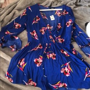 NWT quarter sleeve blue romper size medium